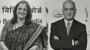 चेयरपर्सन माधवी पुरी बुच व पति धवल बुच