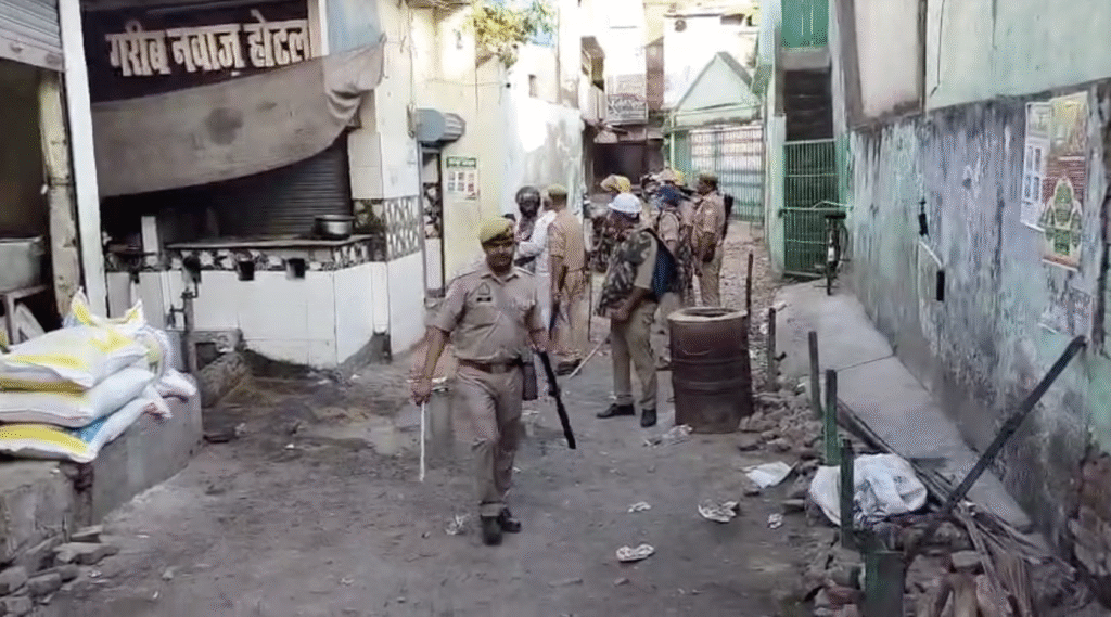 बीते शनिवार को बरेली में हिंसक झड़प के दौरान का दृश्य (फाइल फोटो)