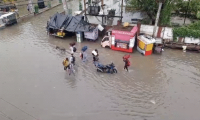 पटना में बारिश के बाद सड़कों पर पानी भर गया। (तस्वीर- टीम बोलते पन्ने)