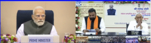 जब डिप्टी CM सम्राट चौधरी पीएम नरेंद्र मोदी को संबोधित करके बिहार के युवाओं के लिए केंद्र के सहयोग की बात कर रहे थे, उस दौरान सीएम मुख्यमंत्री लगातार हाथ जोड़े रहे। फिर अपने बायीं ओर देखा और हाथ आपस में मलकर नमस्कार मुद्रा हटा ली और फिर सीधी अवस्था में बैठ गए। (साभार - BJP यूट्यूब चैनल)