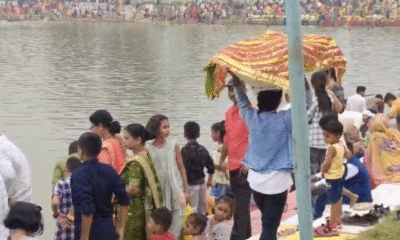 सहरसा बस्ती के पोखर में छठ घाट का इंतजाम 80 साल से स्थानीय मुस्लिम समुदाय के लोग करते आ रहे हैं।