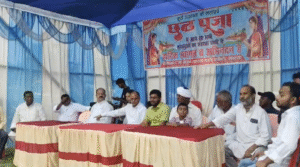 नौजवान सहरसा बस्ती कमेटी के मुस्लिम संचालक छठ घाट की पूरी जिम्मेदारी संभालते हैं।