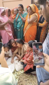 मौके पर बिलखते परिजन