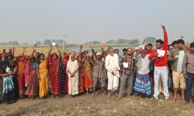 अररिया के वैधनाथपुर गांव के लोगों ने खुद ही अपने फोटो मीडिया को उपलब्ध करवाए क्योंकि नाव न होने से उनके गांव तक कोई नहीं पहुंच सका।