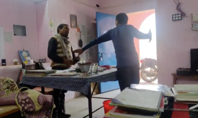 हेडमास्टर और पंचायत समिति के बीच विवाद का एक वीडियो वायरल है जिसमें आरोपी समिति सदस्य, हेडमास्टर की ओर हाथ बढ़ाता देखा जा सकता है।