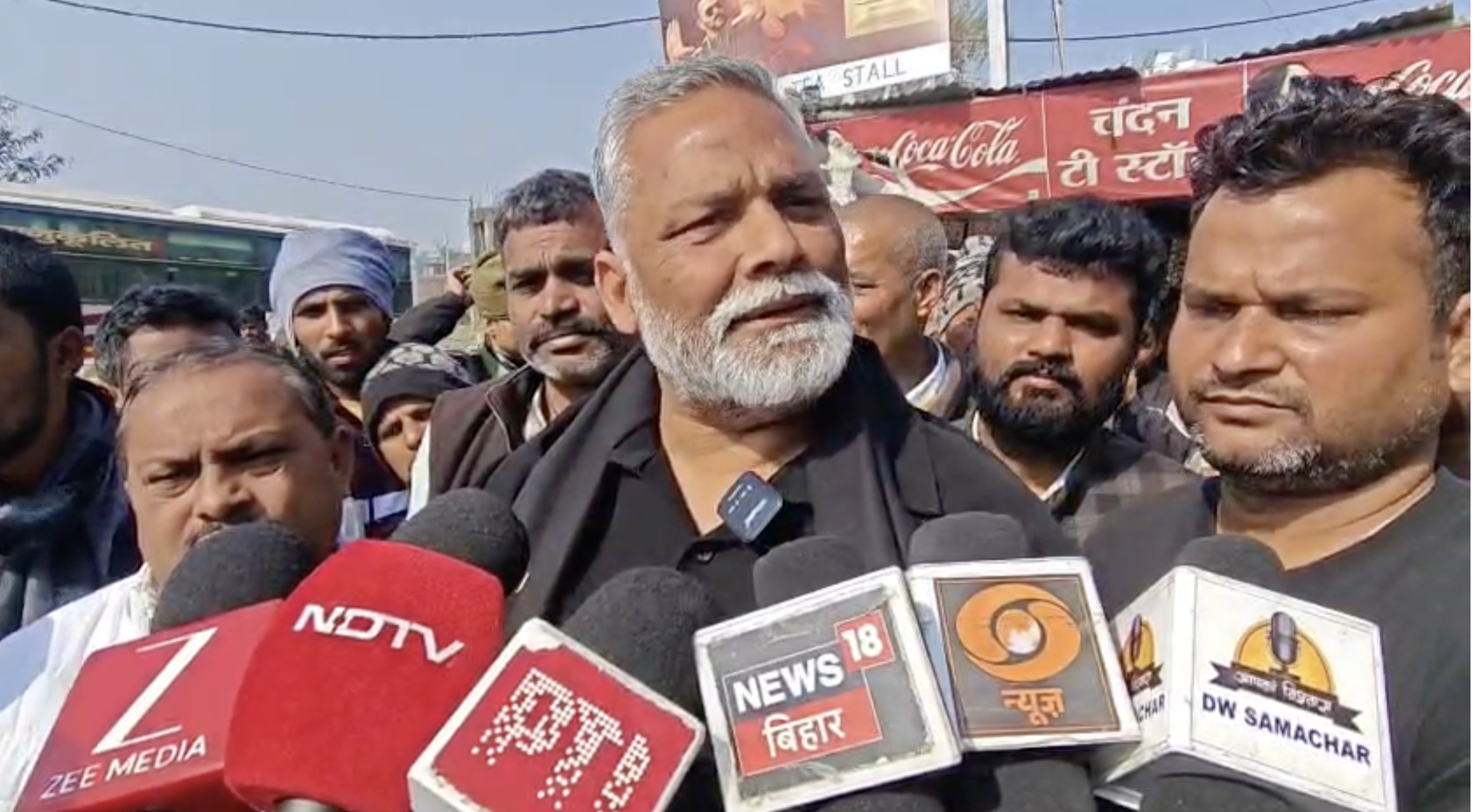 पप्पू यादव ने भी जहानाबाद जाकर परिवार से मुलाकात की।