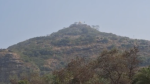 चंदन शहीद पीर पहाड़ी 