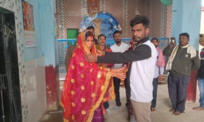 मुंगेर के हवेली खड़गपुर पुलिस थाना परिसर में स्थित मंदिर में हुई शादी।