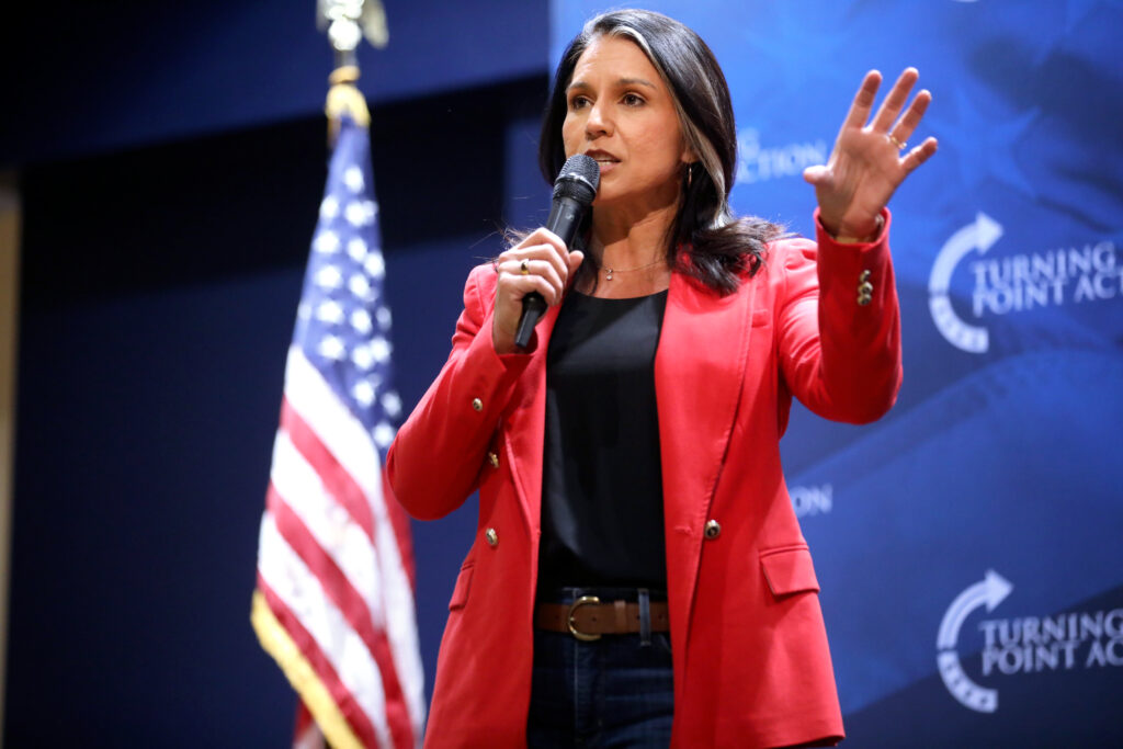 तुलसी गबार्ड भारतीय मूल की हैं।