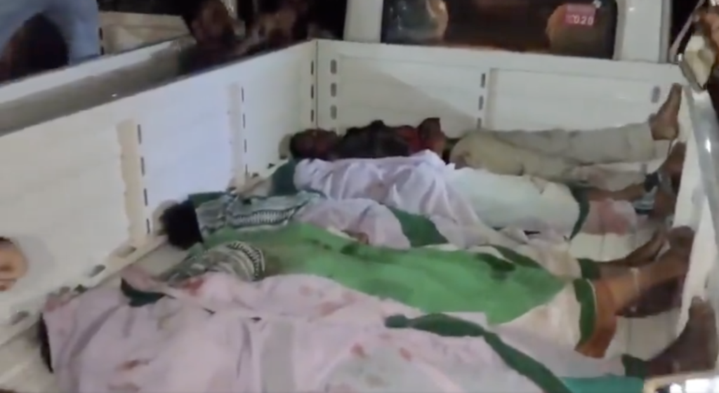 घटना में जान गंवाने वाले अधिकांश लोग एक ही गांव से हैं।