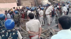 गुस्साए ग्रामीणों ने की हाथापाई