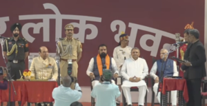 शपथ ग्रहण समारोह के दौरान(बाये से दाये) - बिहार के राज्यपाल सैयद अता हसनैन, नए मुख्यमंत्री सम्राच चौधरी, डिप्टी सीएम विजय चौधरी व डिप्टी सीएम बिजेंद्र यादव।